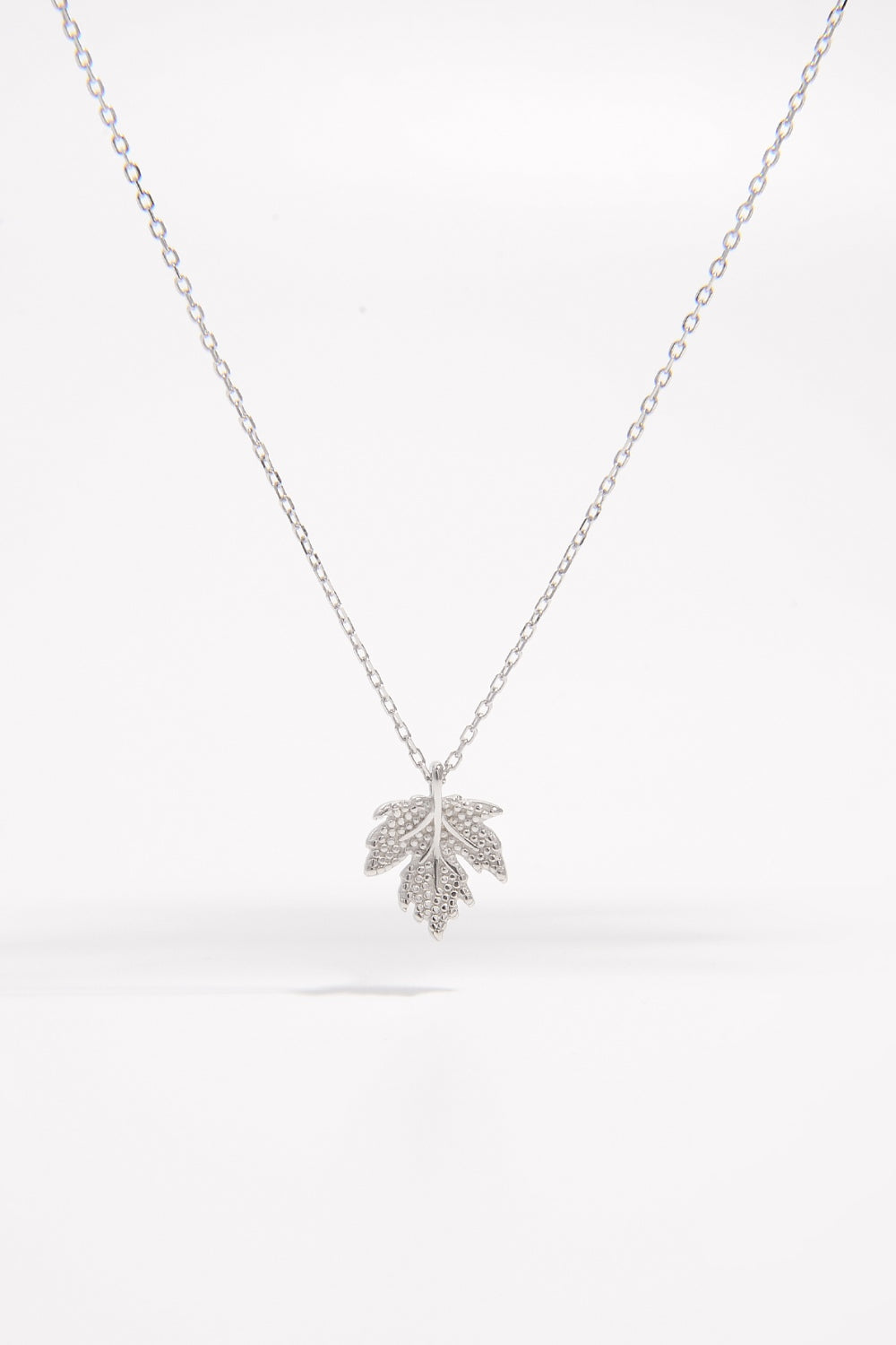 925 Sterling Silver Zircon Maple Leaf Necklace-BT8D