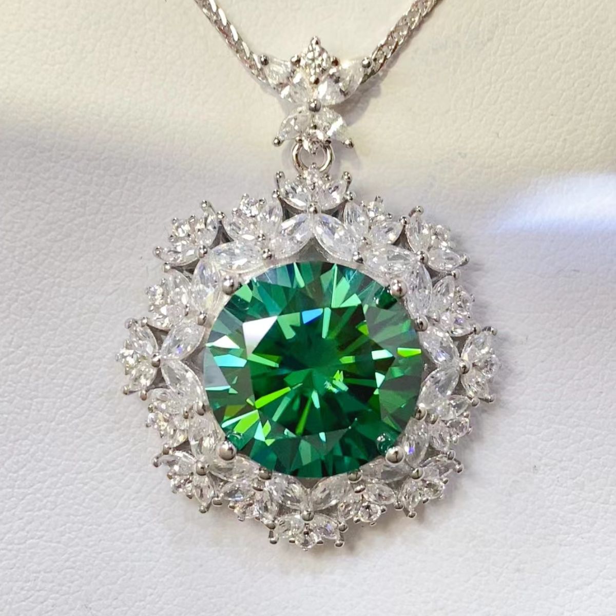 10 Carat Moissanite 925 Sterling Silver Pendant Necklace-BT8D