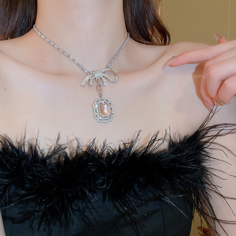 Alloy Crystal Geometric Pendant Necklace-BT8D