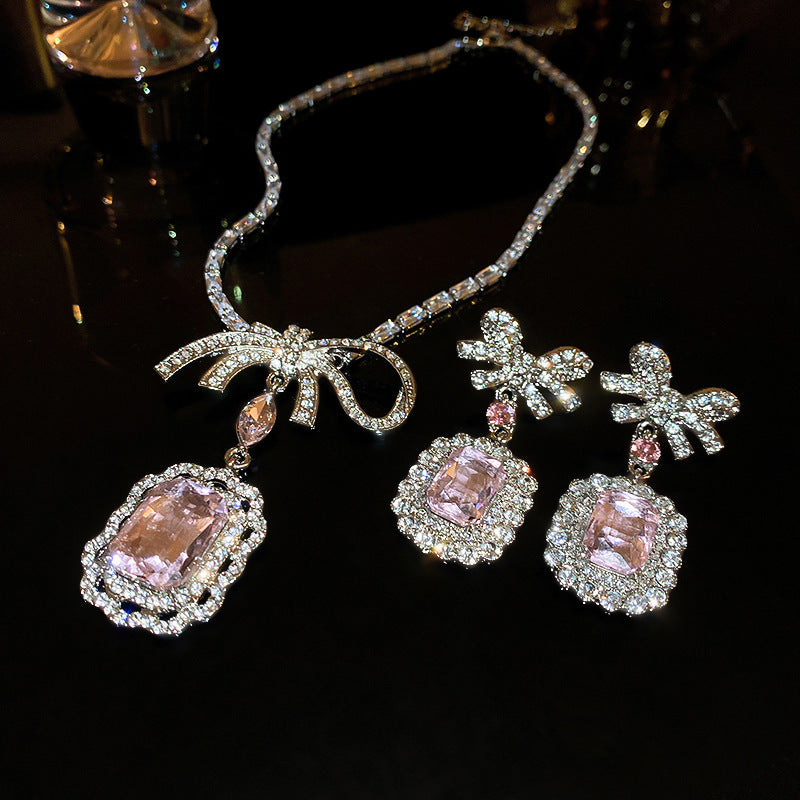 Alloy Crystal Geometric Pendant Necklace-BT8D