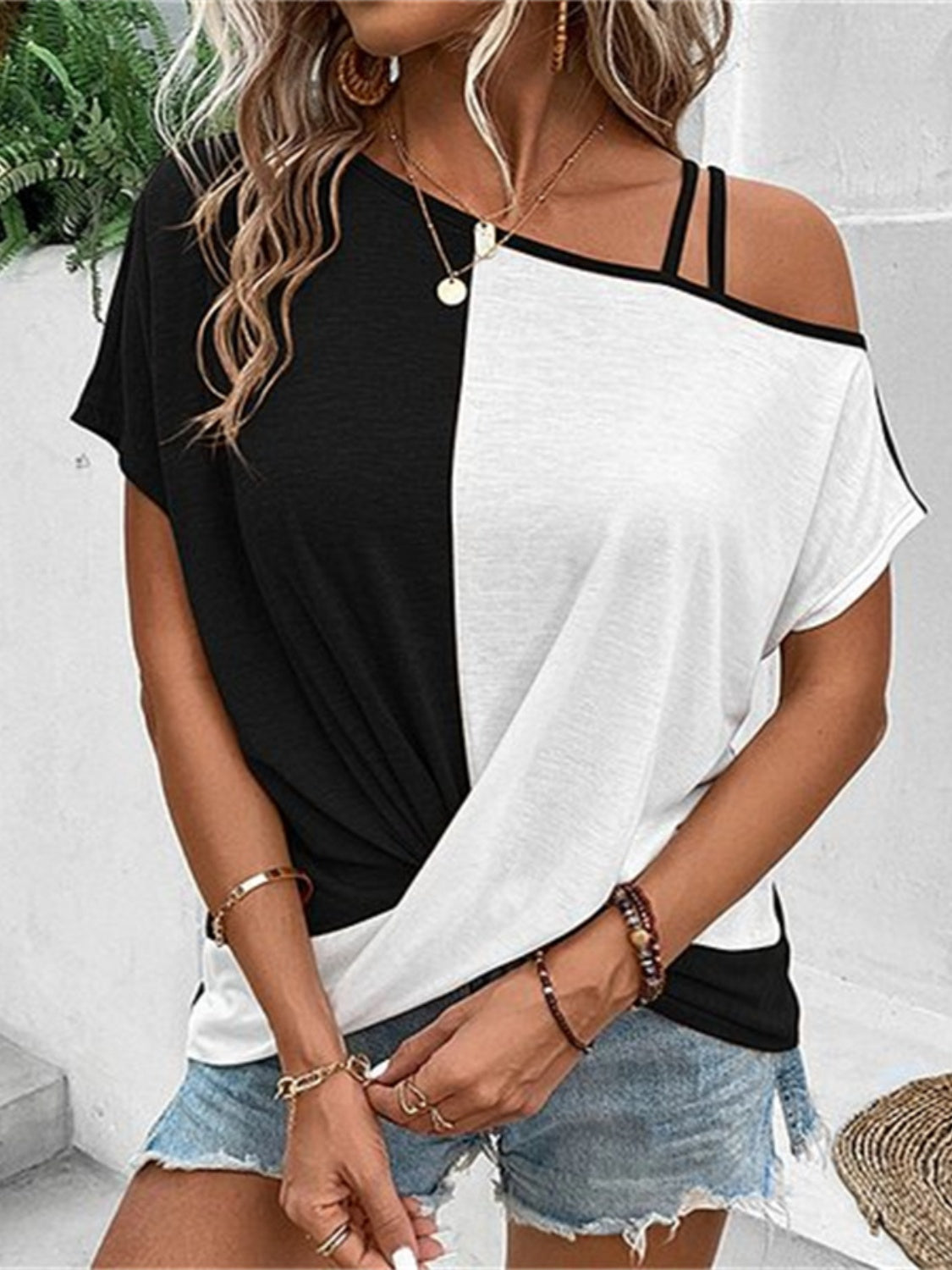 Contrast Asymmetrical Neck Short Sleeve T-Shirt-BT8D