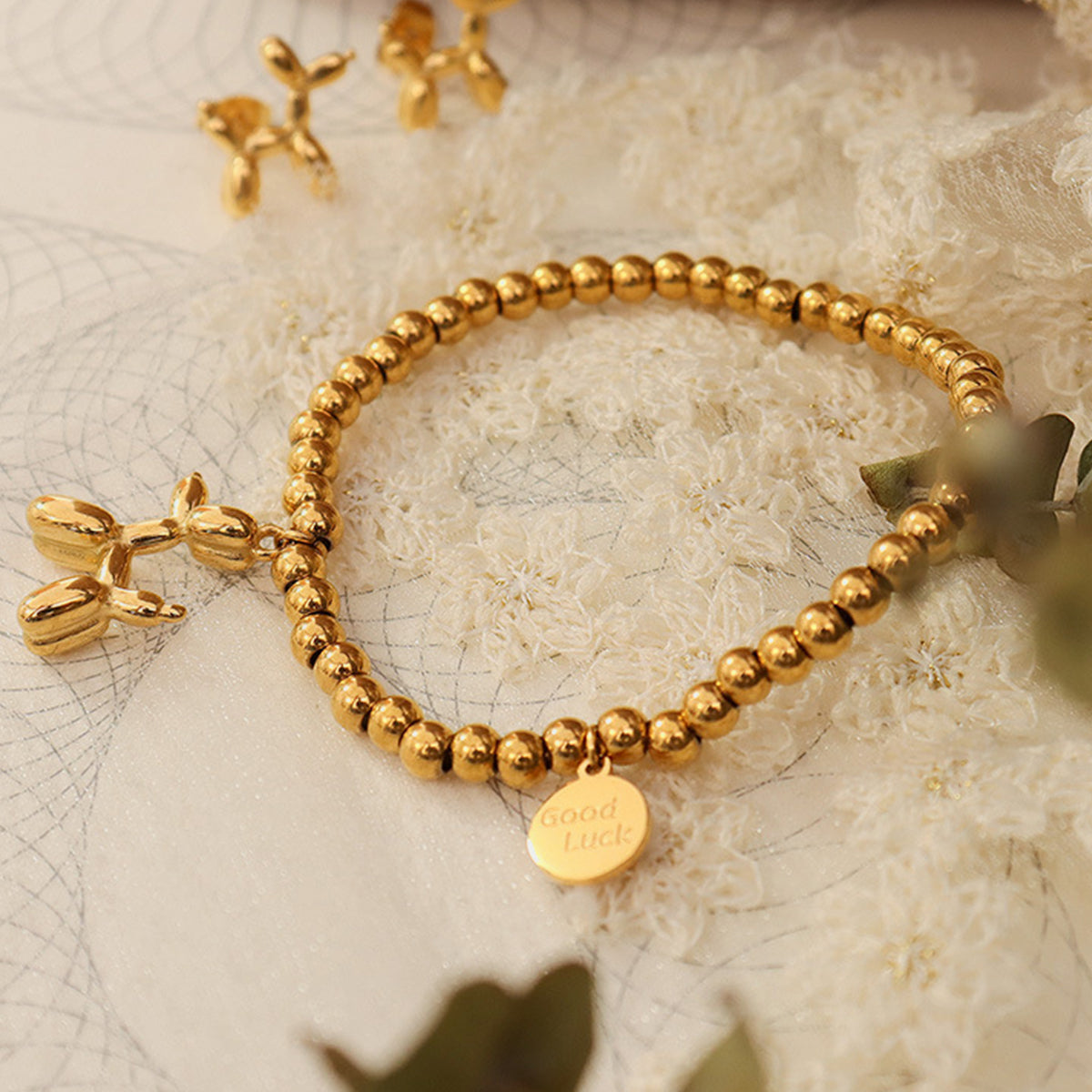 18K Gold-Plated Titanium Steel Puppy Shape Charm Bracelet-BT8D