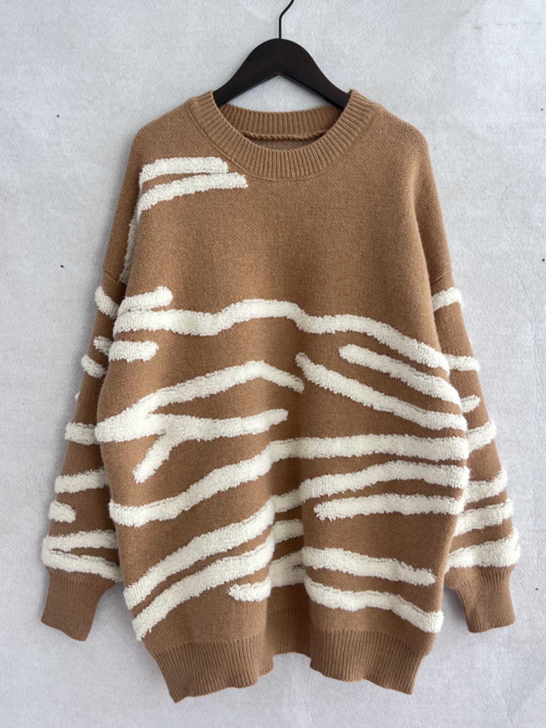 Contrast Round Neck Long Sleeve Sweater-BT8D