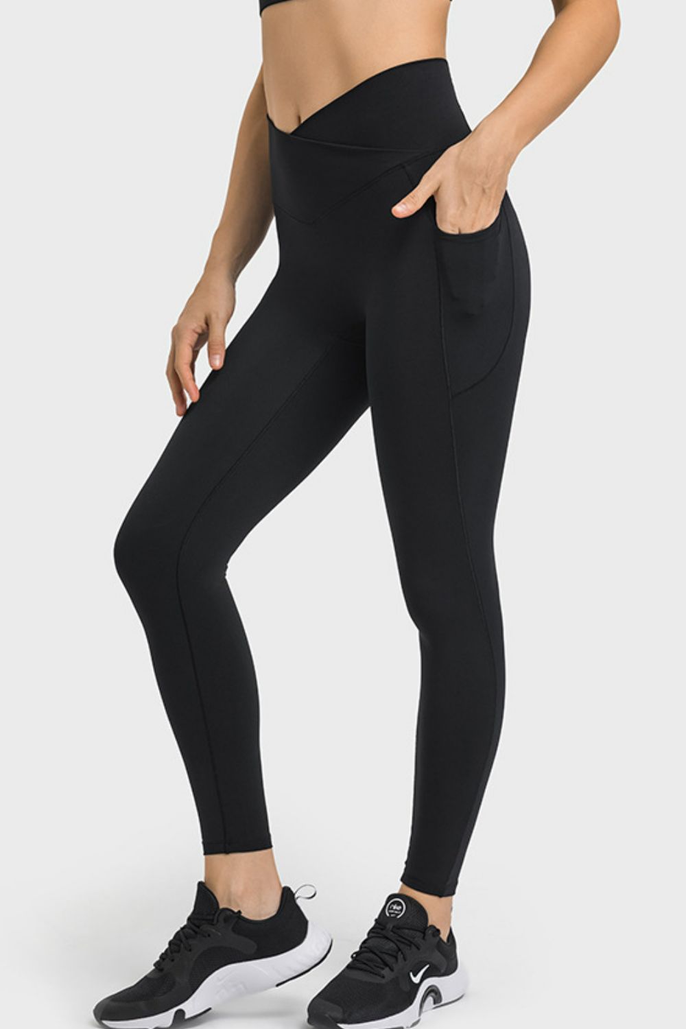 Millennia V-Waist Yoga Leggings With Pockets