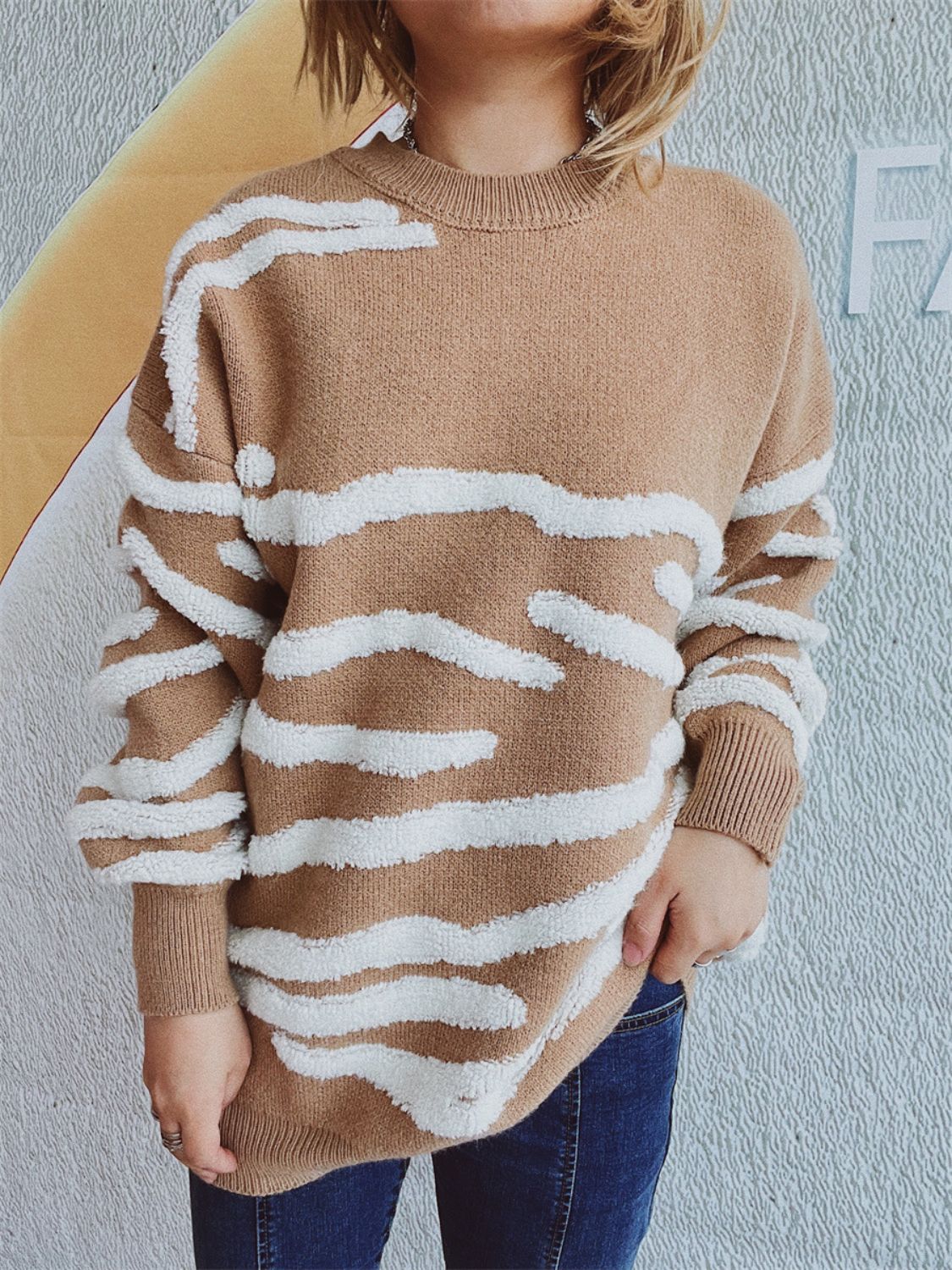 Contrast Round Neck Long Sleeve Sweater-BT8D