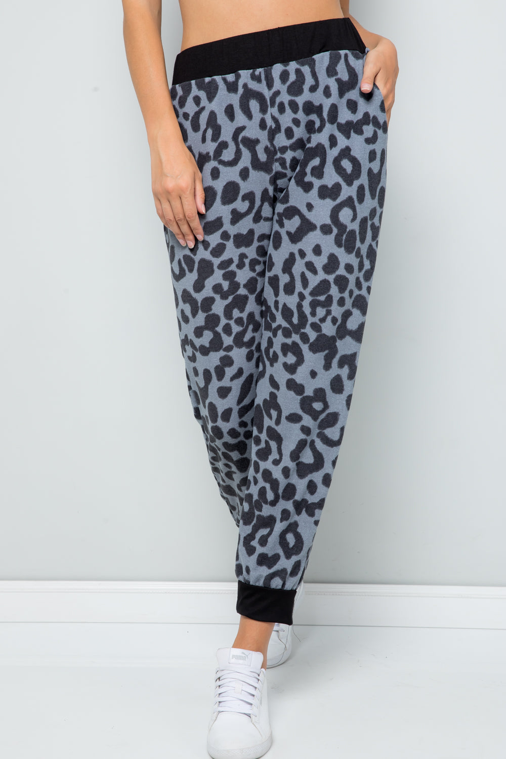 Celeste Full Size Leopard Contrast Sweatpants-BT8D