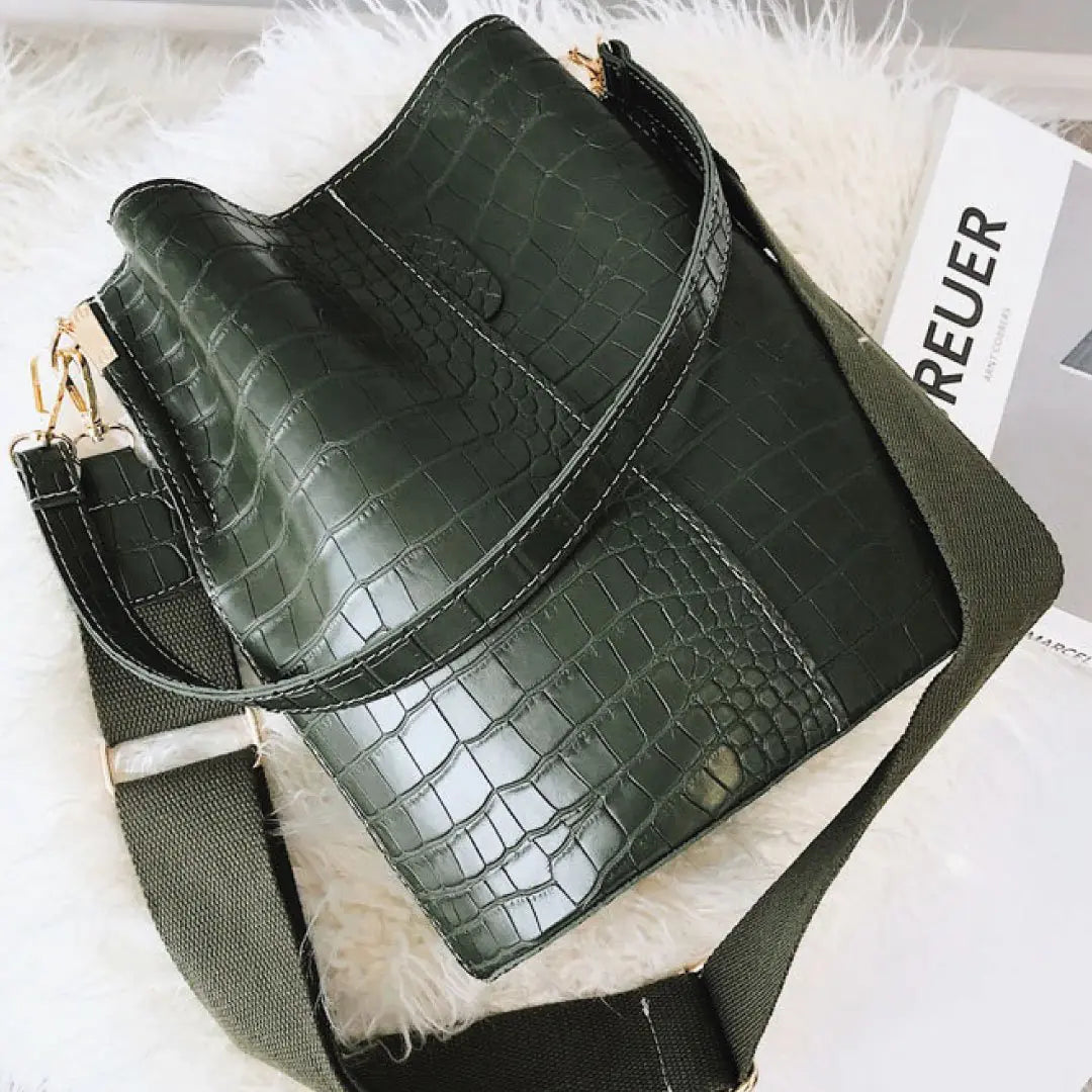 Blake Shoulder Bag -Olive Croc-BT8D